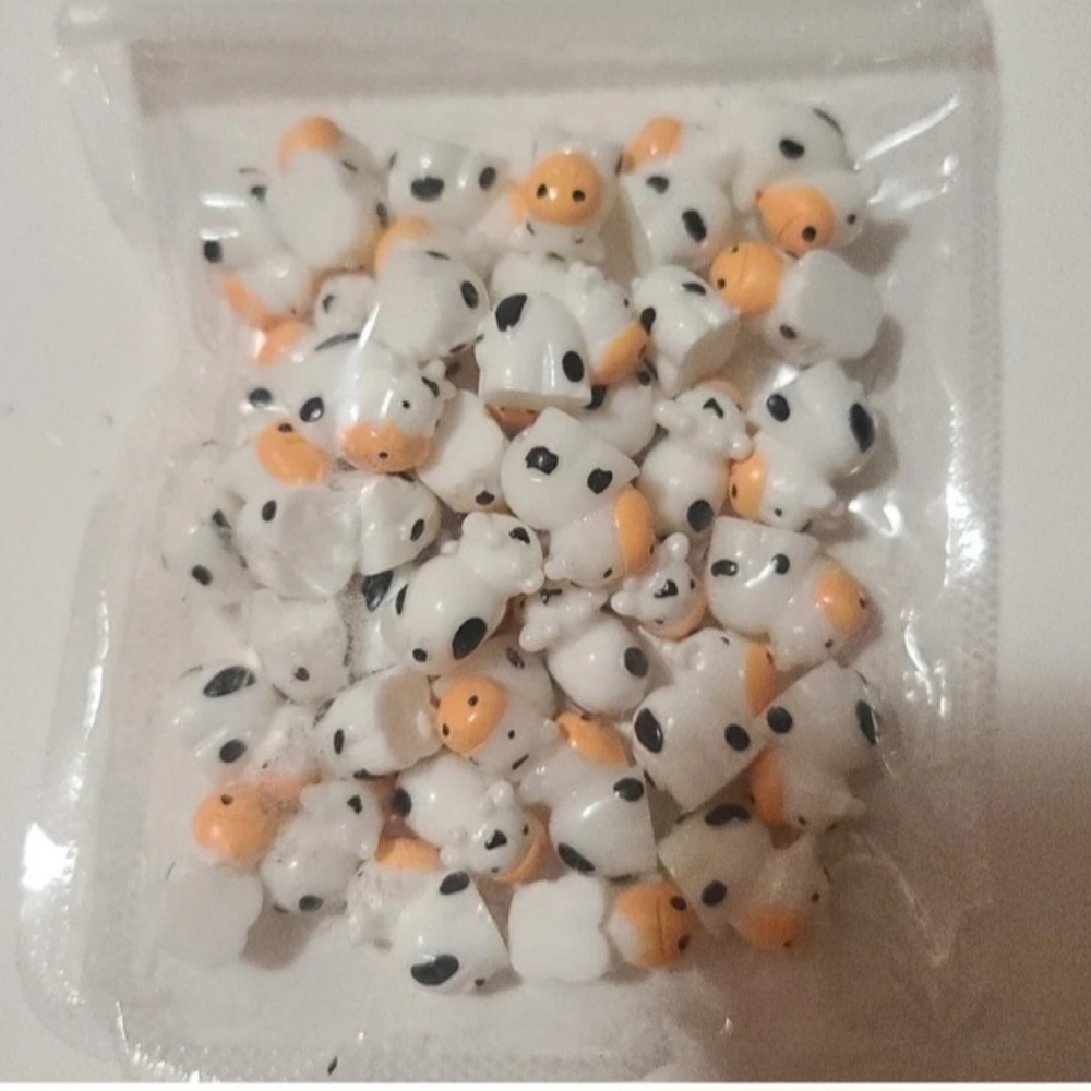 Tiny Resin Cows